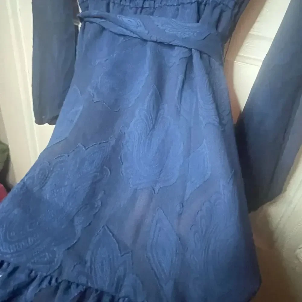NWTs Michael Kors Ruffled V-Neck Tiered Hem Dress Size Medium
